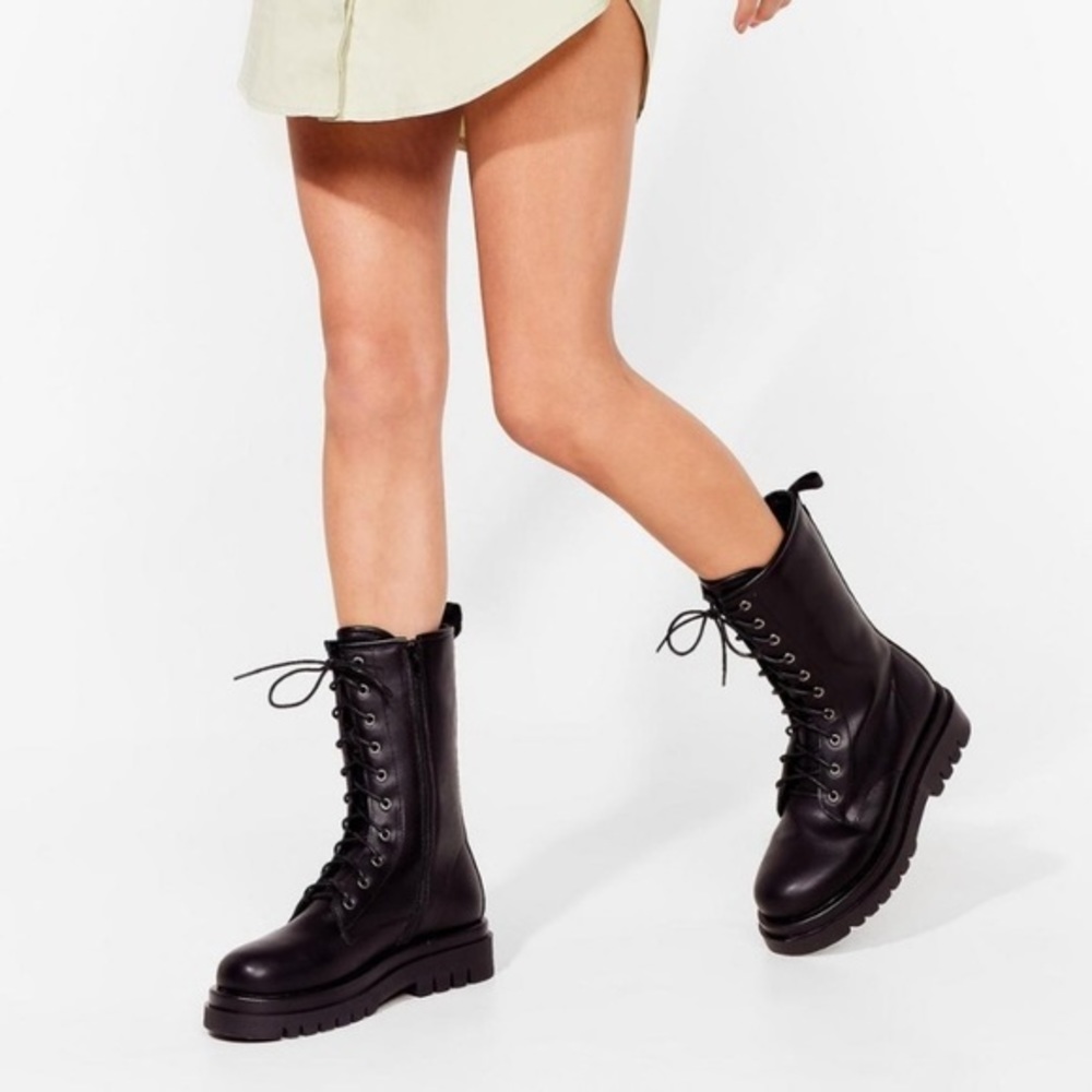 #27 Nasty Gal Black Chunky Faux Leather Lace Up Combat Boots - Picture 11 of 12